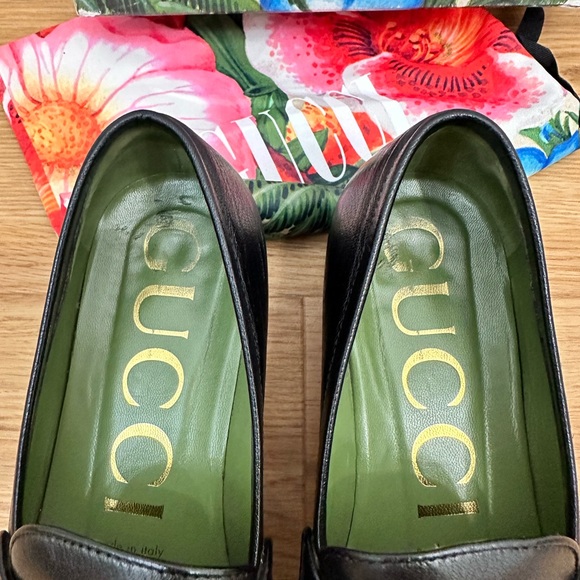 Black Gucci loafers with block heel (hard bottom) size 36.5 - Picture 8 of 8